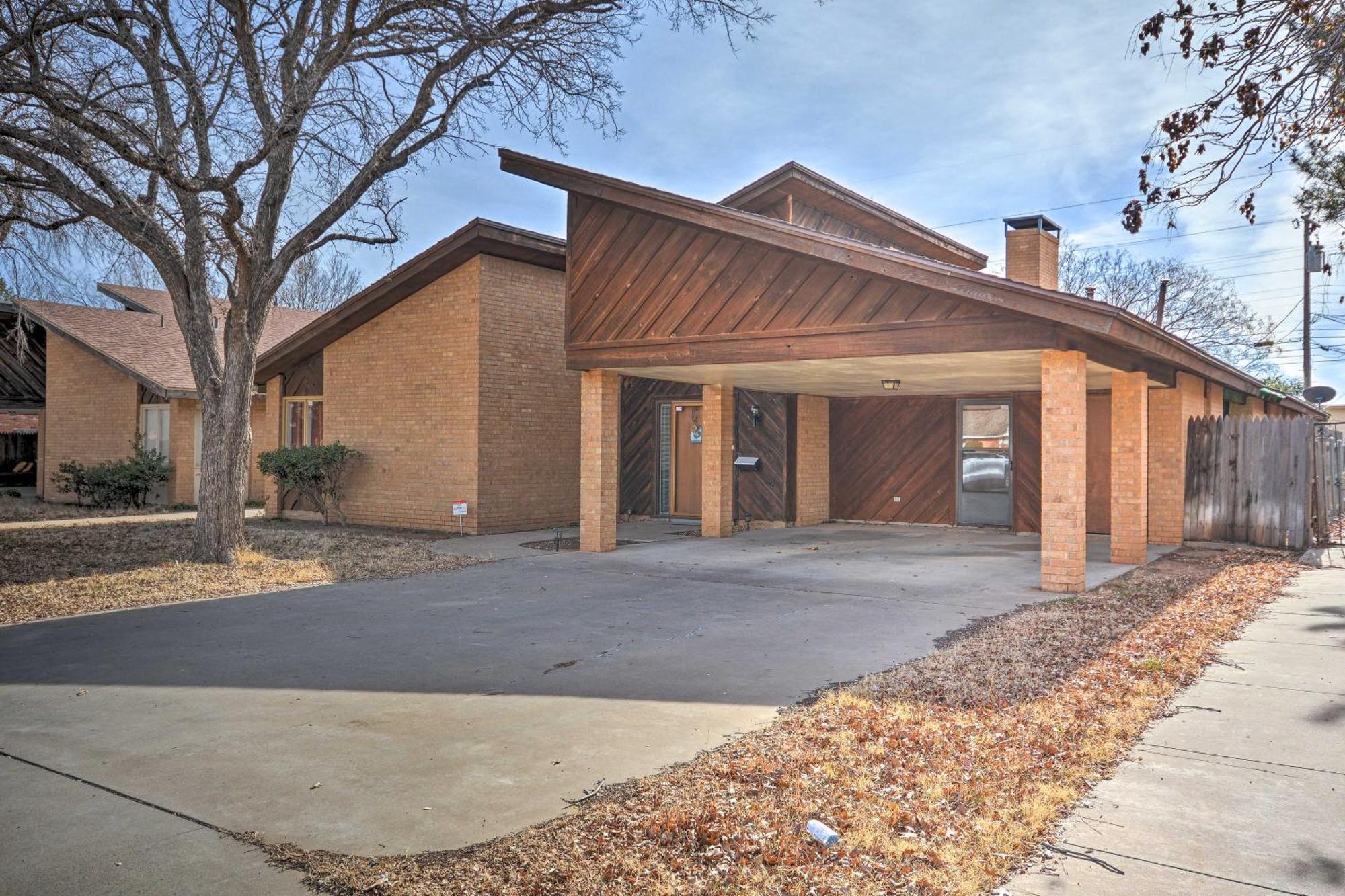 Lubbock Townhome With Grill Near Ttu And Downtown! Bagian luar foto